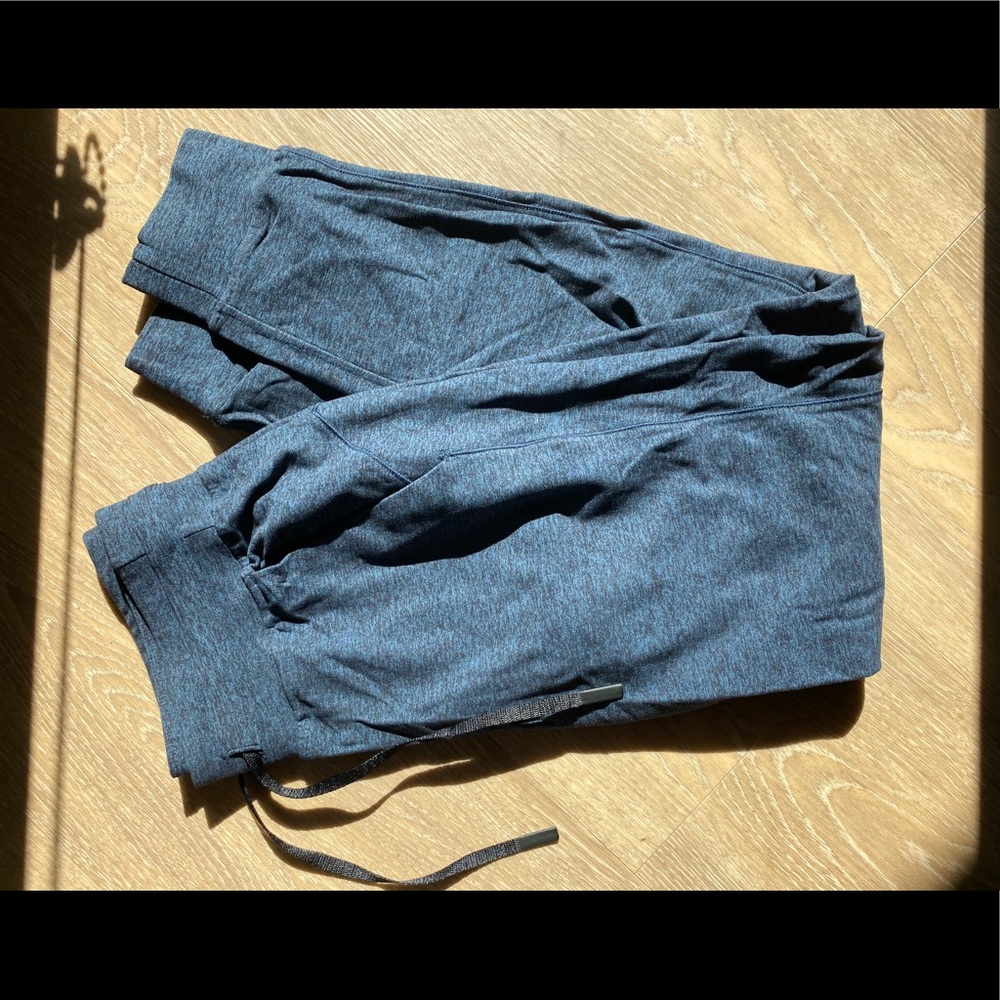 Lululemon Ready to Rulu Size 04